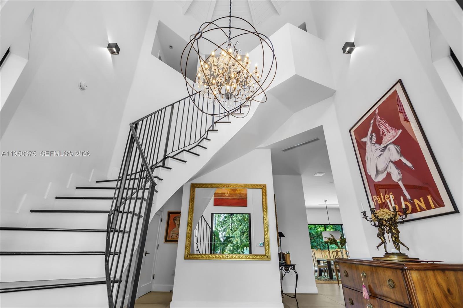 420 Palmwood Ln Key Biscayne, FL 33149