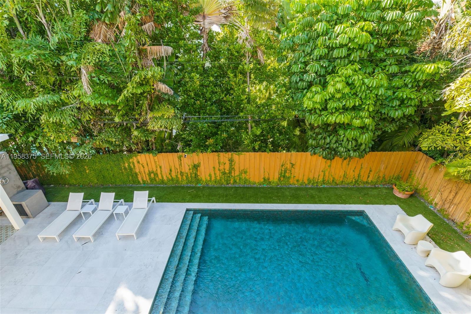 420 Palmwood Ln Key Biscayne, FL 33149