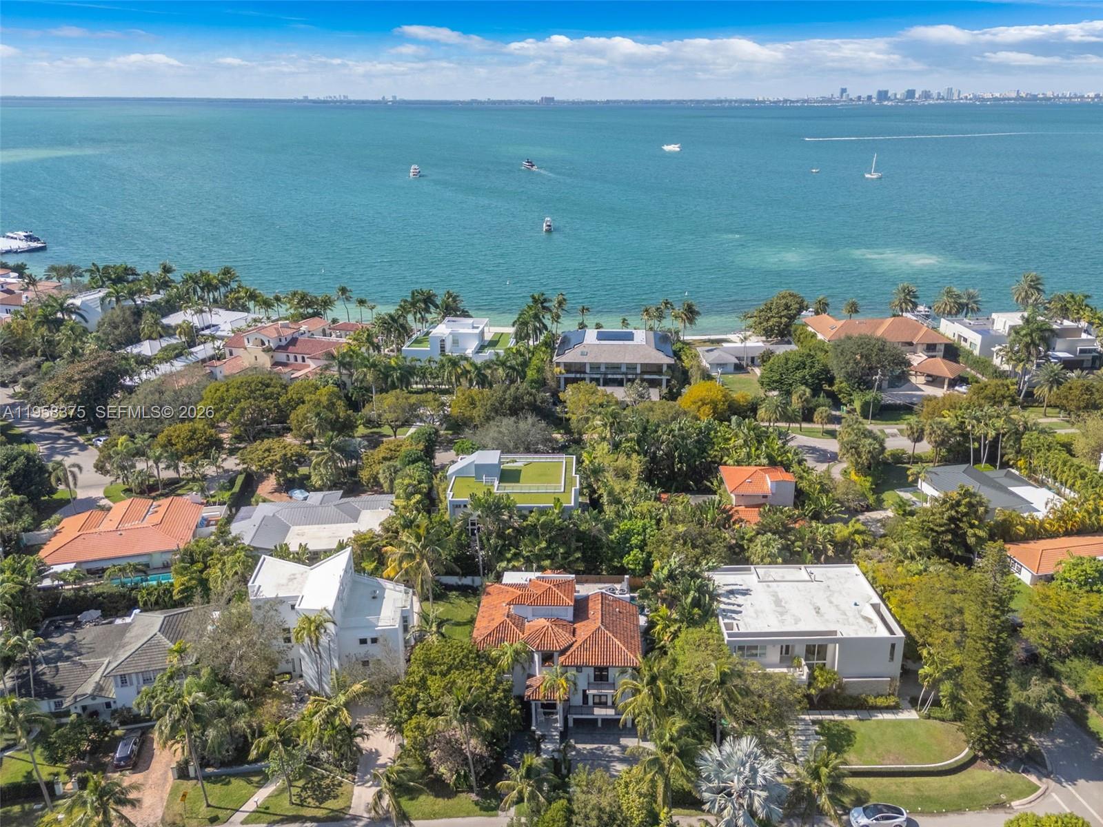 420 Palmwood Ln Key Biscayne, FL 33149