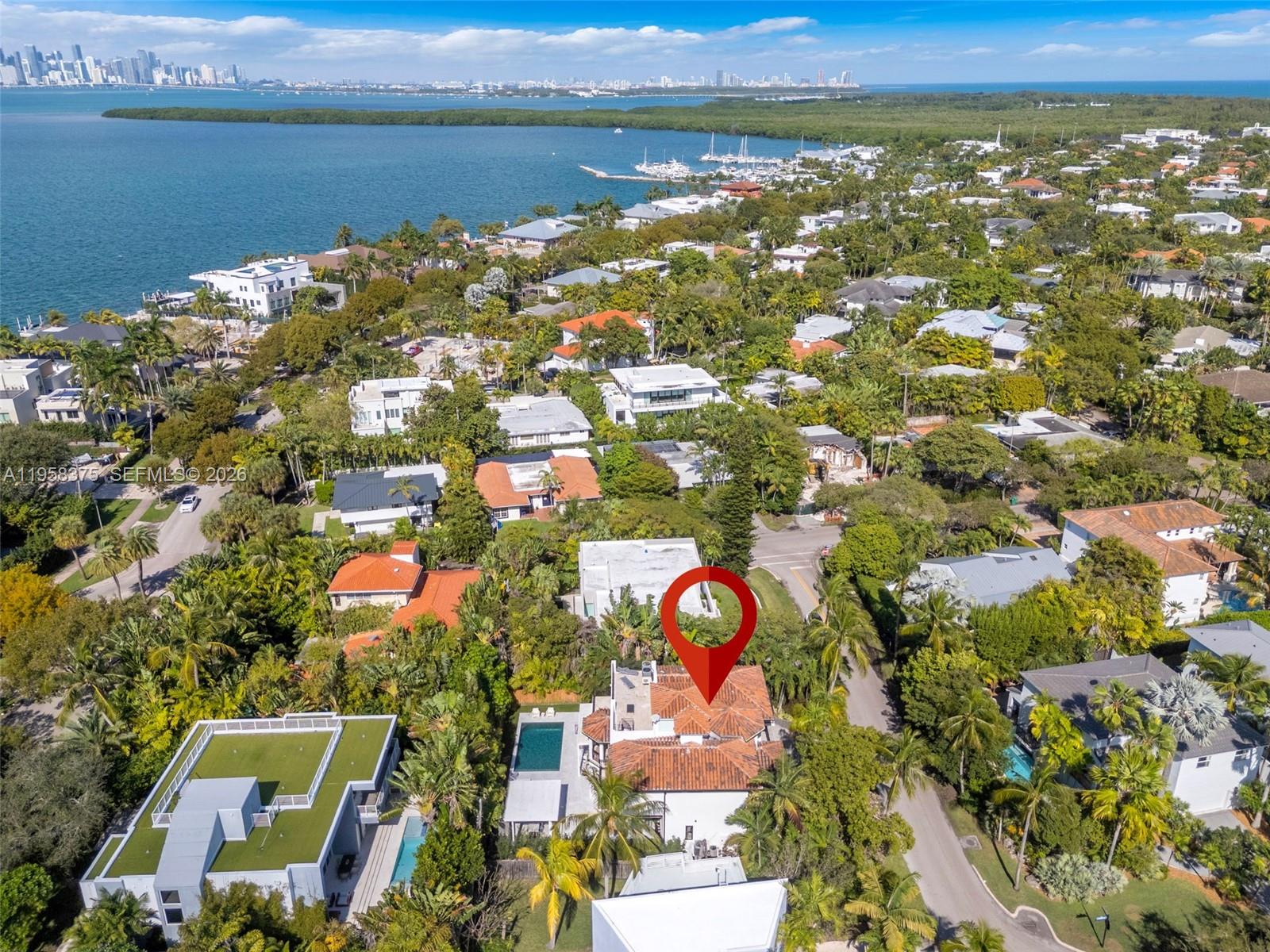 420 Palmwood Ln Key Biscayne, FL 33149