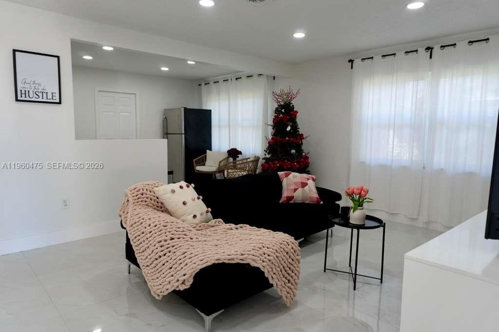 1213 NW 6th Ave Fort Lauderdale, FL 33311