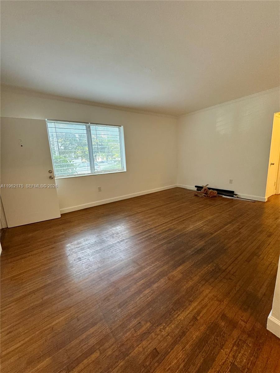 300 Mendoza Ave #2 Coral Gables, FL 33134