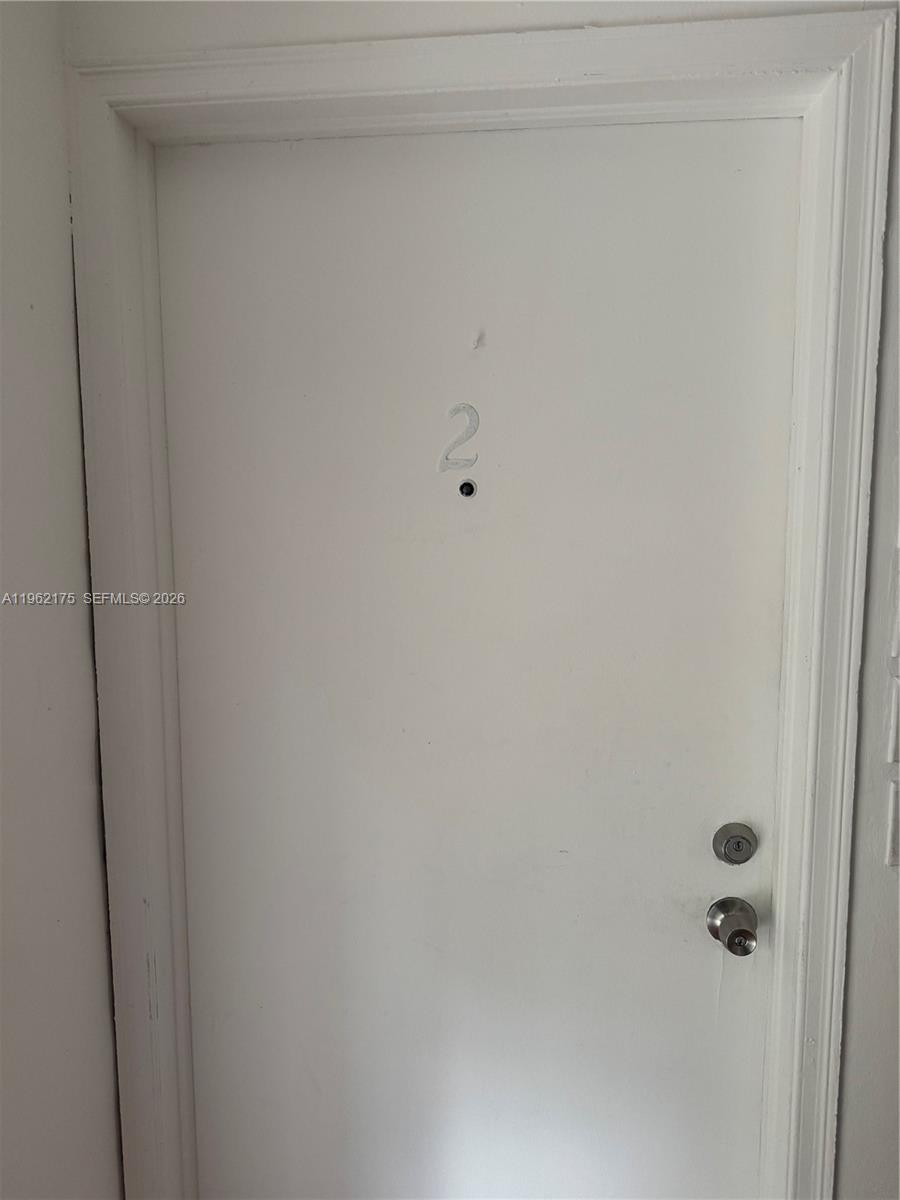 300 Mendoza Ave #2 Coral Gables, FL 33134