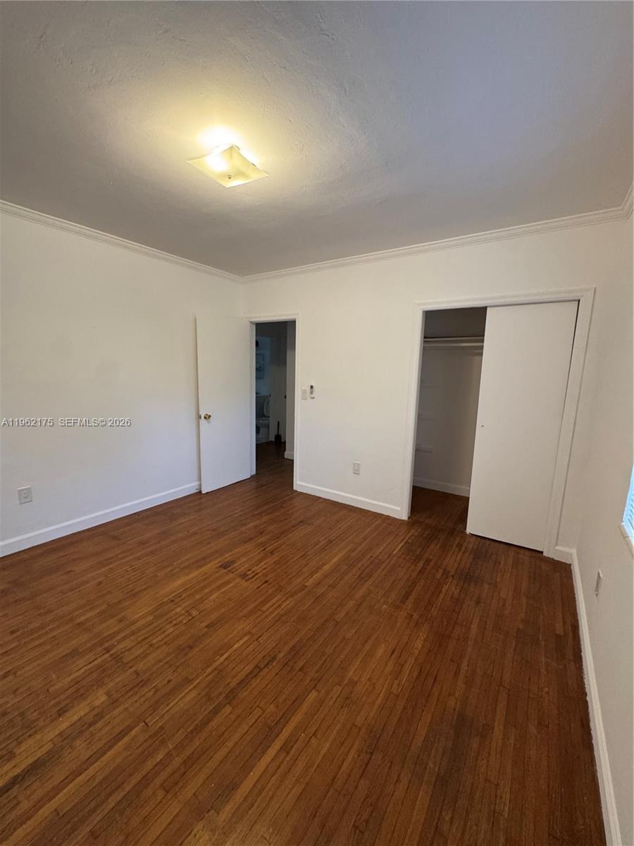 300 Mendoza Ave #2 Coral Gables, FL 33134