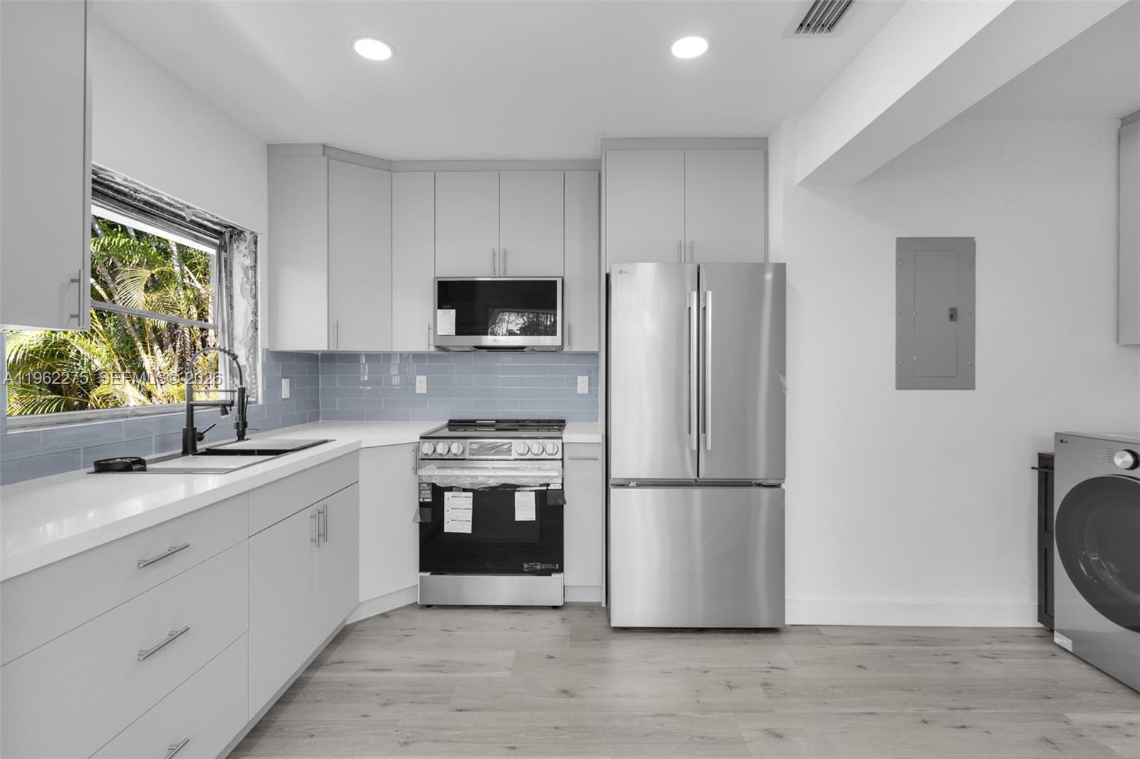 7412 Big Cypress Dr Miami Lakes, FL 33014