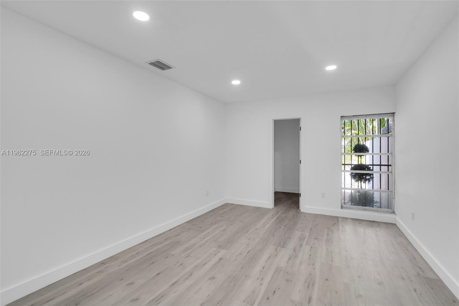 7412 Big Cypress Dr Miami Lakes, FL 33014