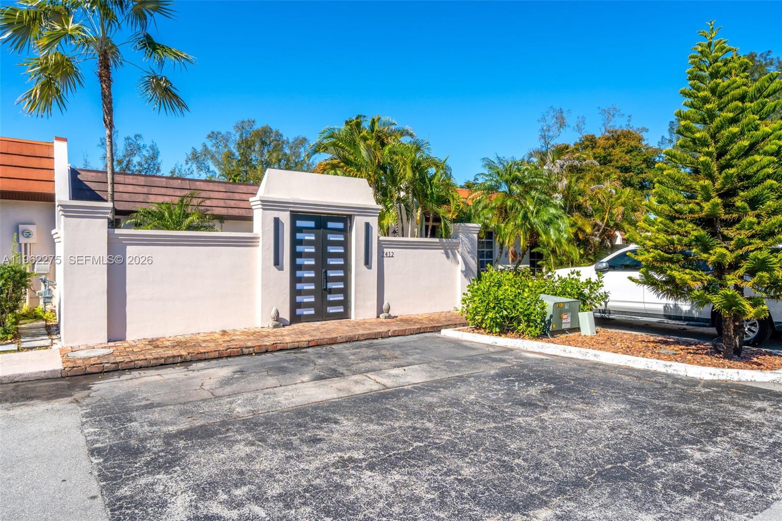 7412 Big Cypress Dr Miami Lakes, FL 33014