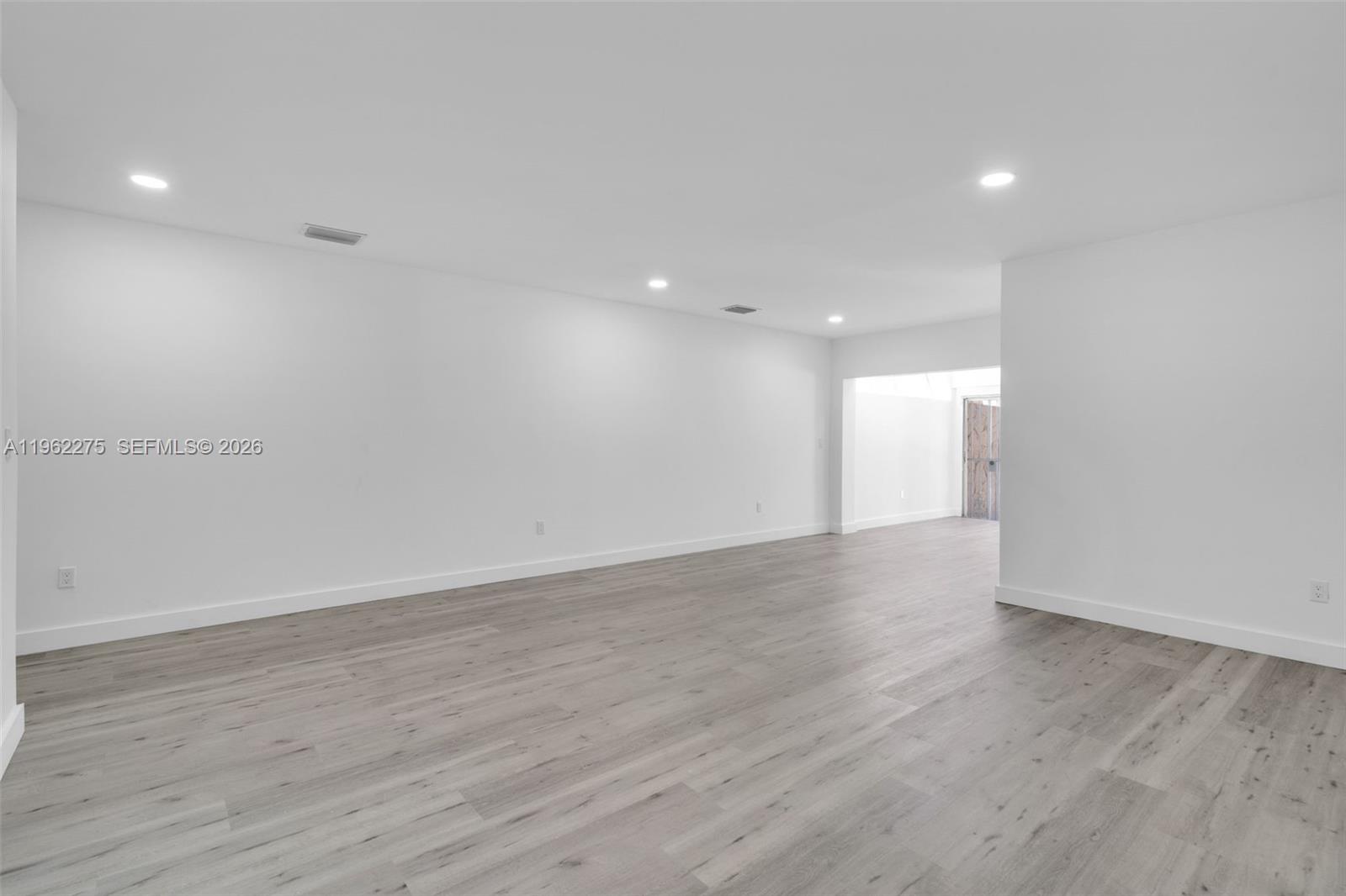 7412 Big Cypress Dr Miami Lakes, FL 33014