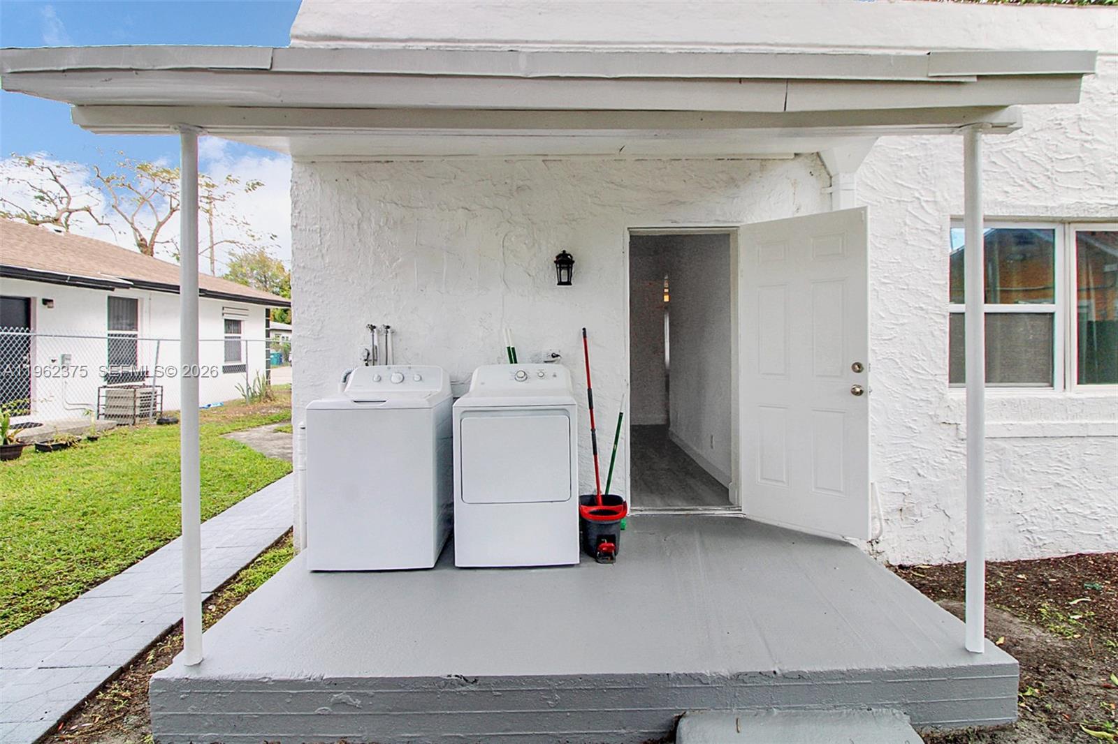 7770 NW 9th Ave Miami, FL 33150