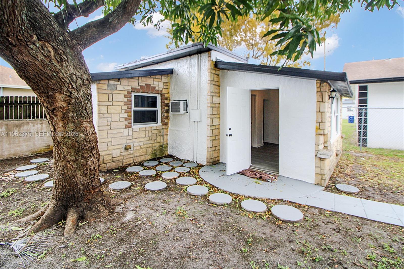 7770 NW 9th Ave Miami, FL 33150