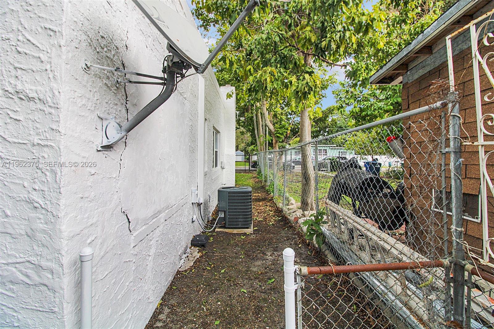 7770 NW 9th Ave Miami, FL 33150