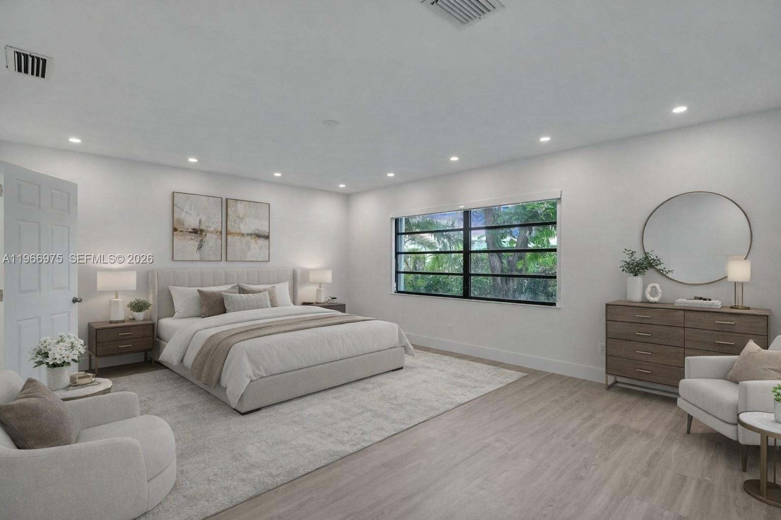 19710 NE 23rd Ave Miami, FL 33180