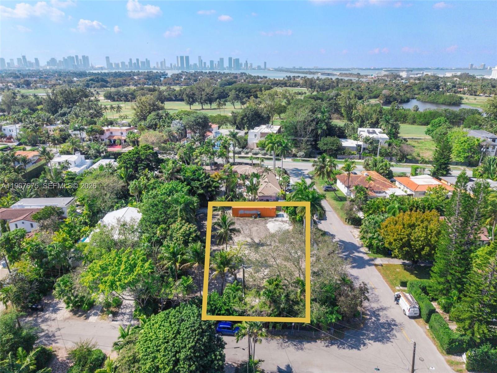 2880 Fairgreen Dr Miami Beach, FL 33140