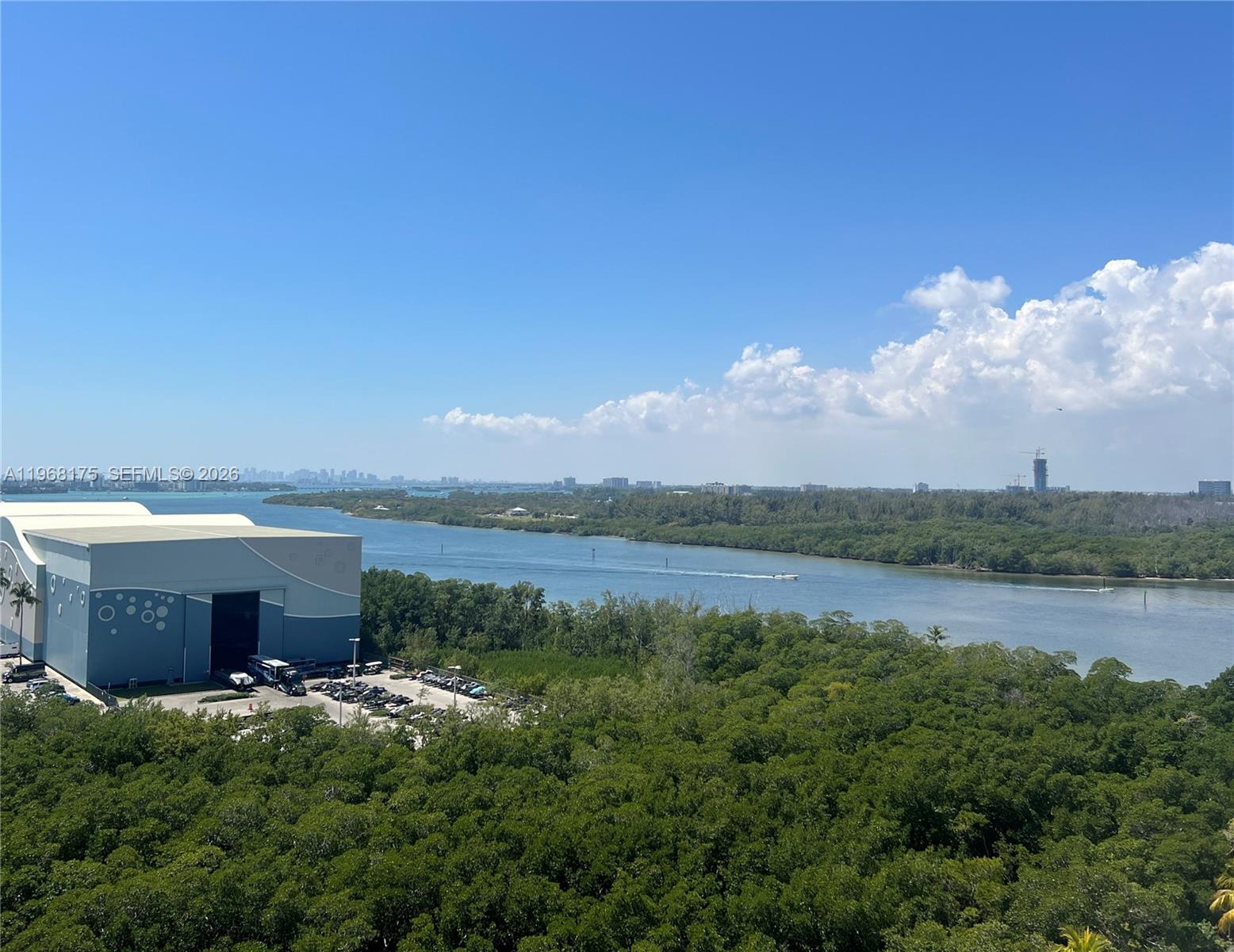 image Arlen House East26