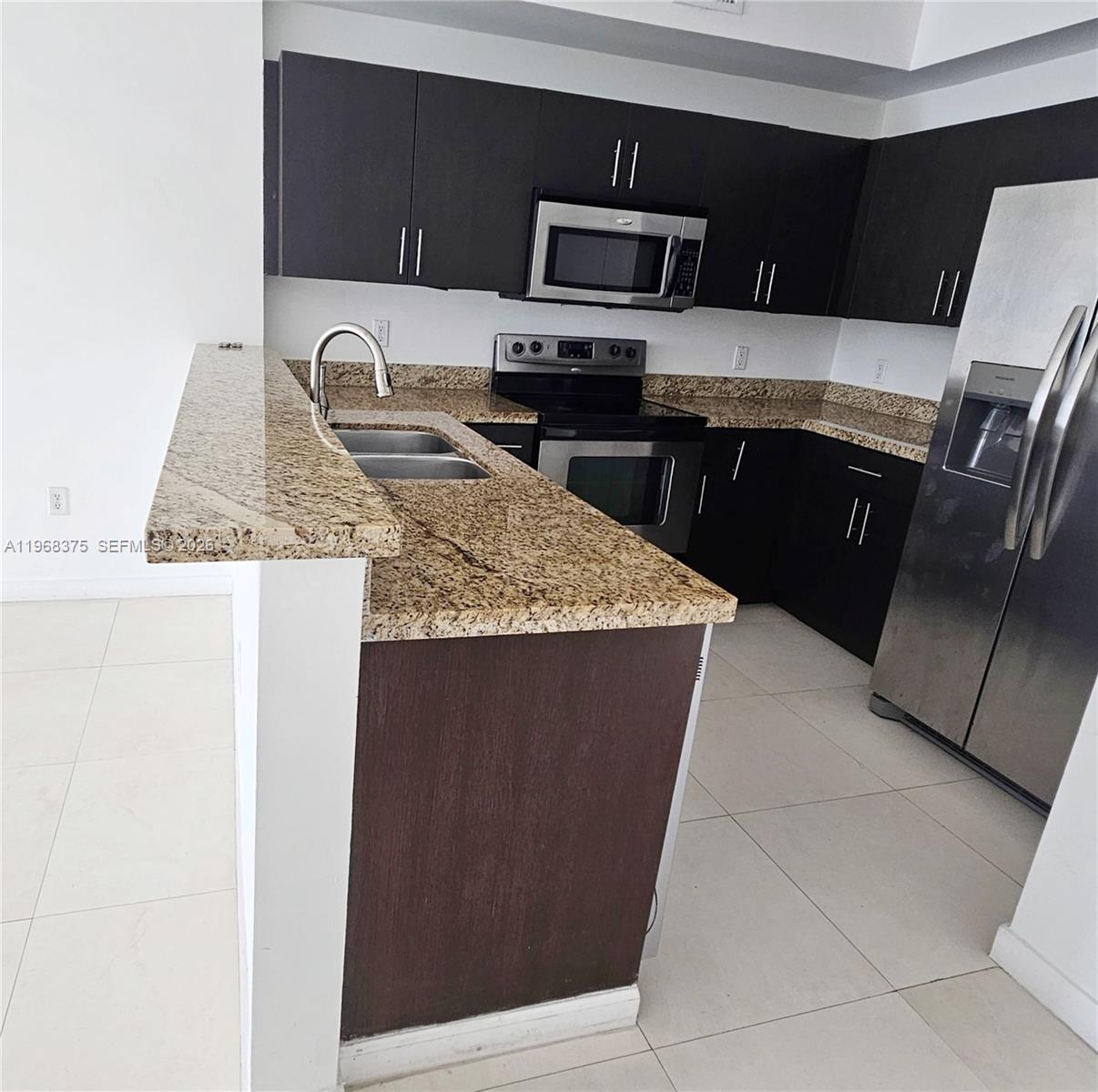 2020 Prairie Ave #502 Miami Beach, FL 33139