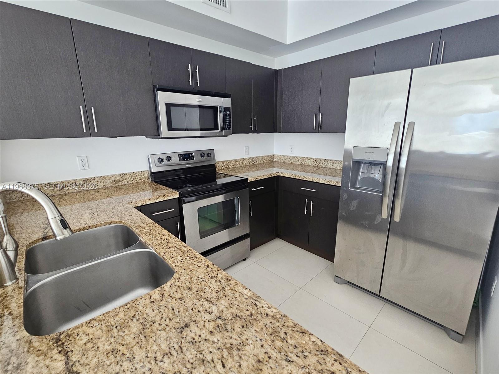 2020 Prairie Ave #502 Miami Beach, FL 33139