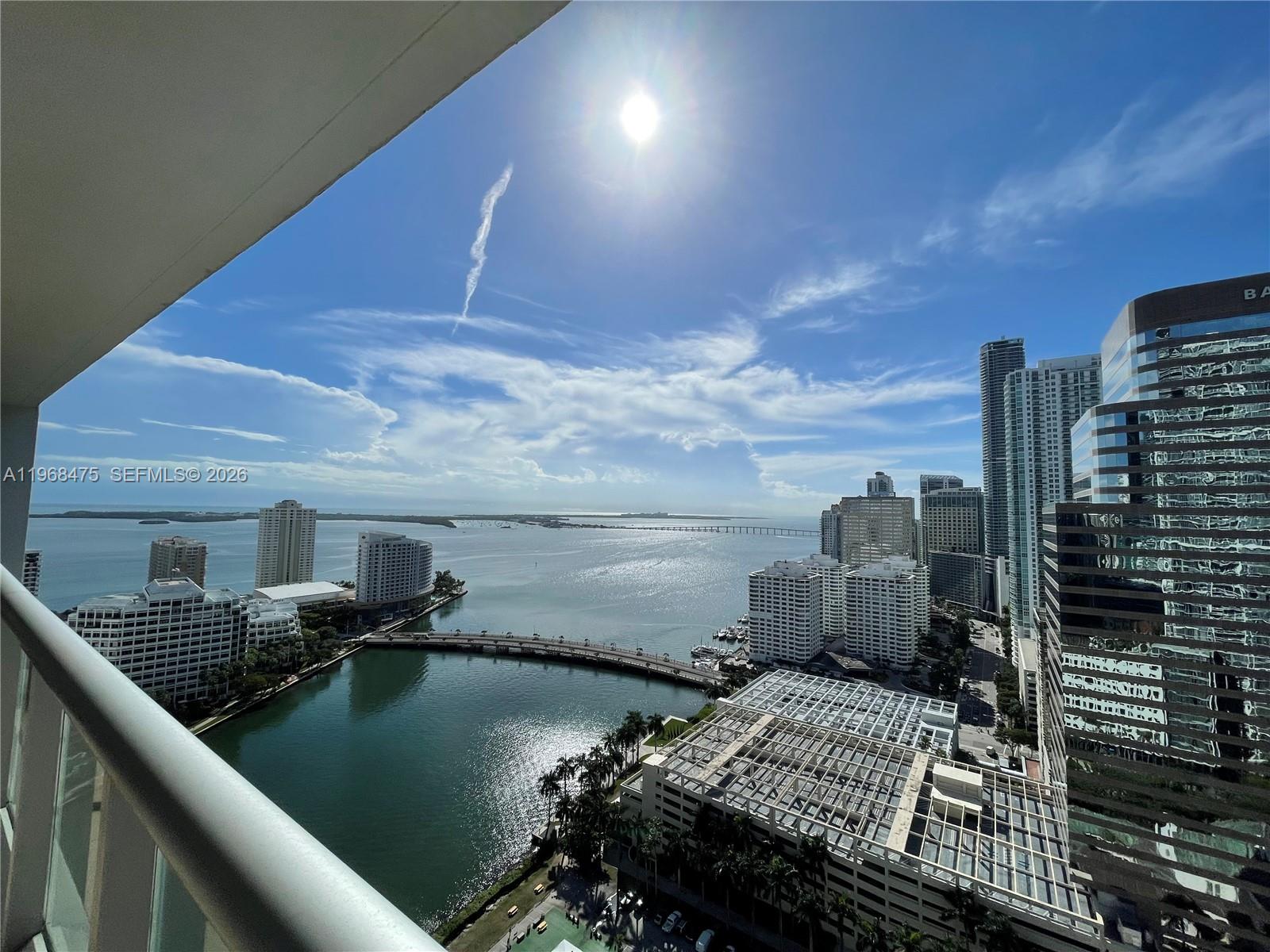 495 Brickell Ave #3011