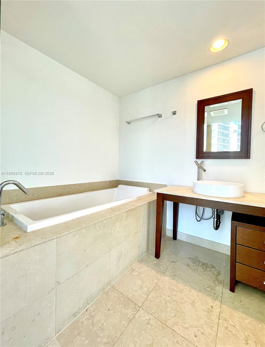 image Icon Brickell II20