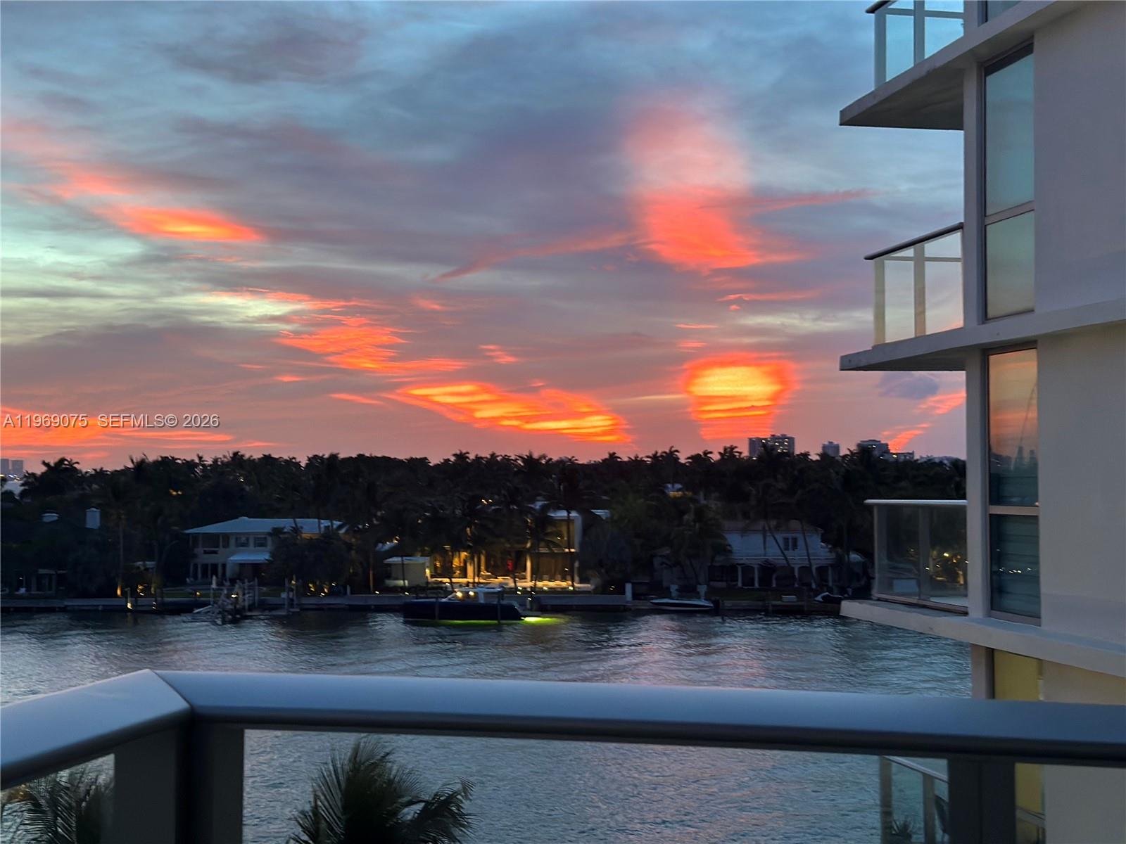 6620 Indian Crk Dr #501