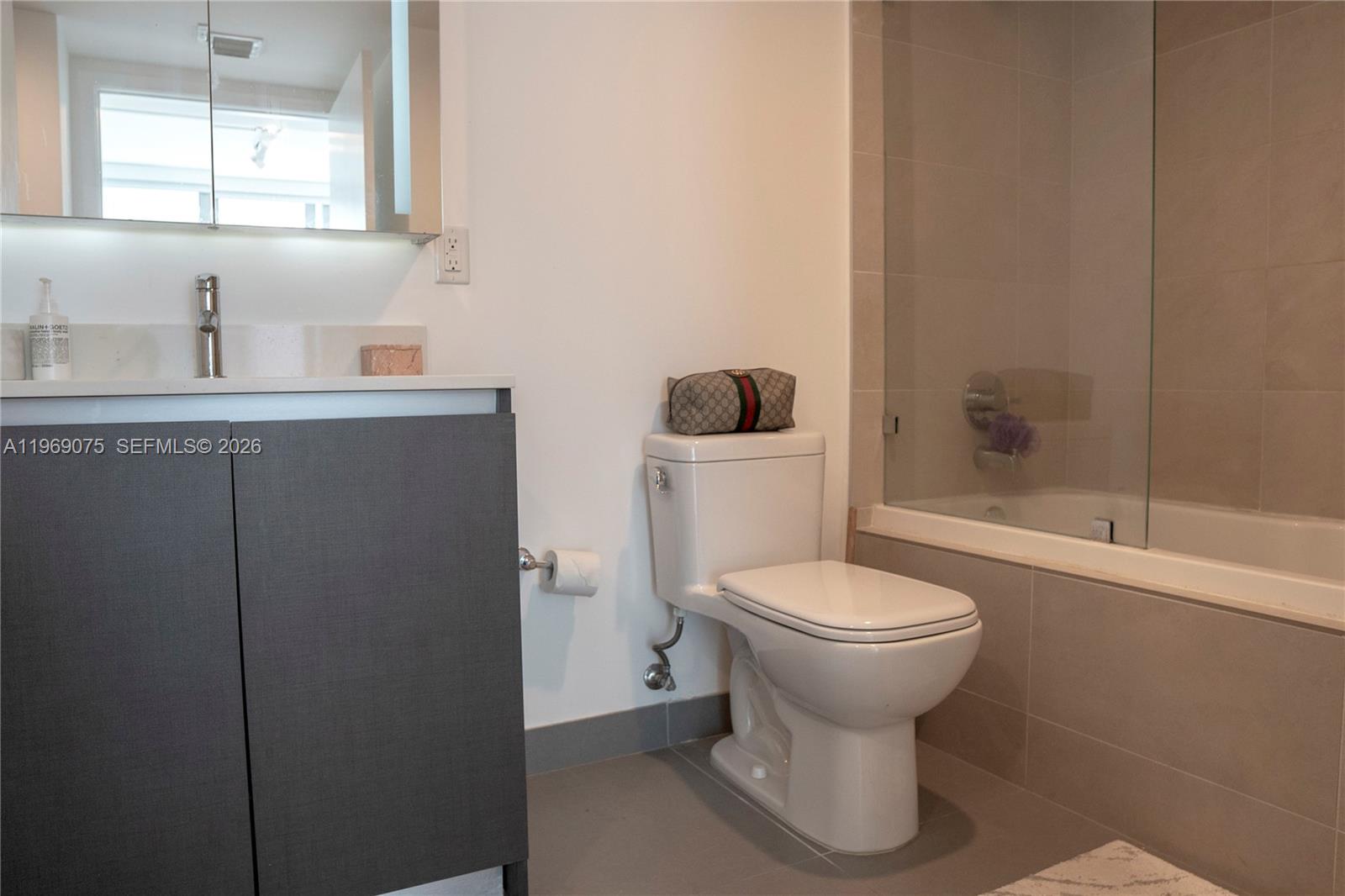 6620 Indian Crk Dr #501 Miami Beach, FL 33141