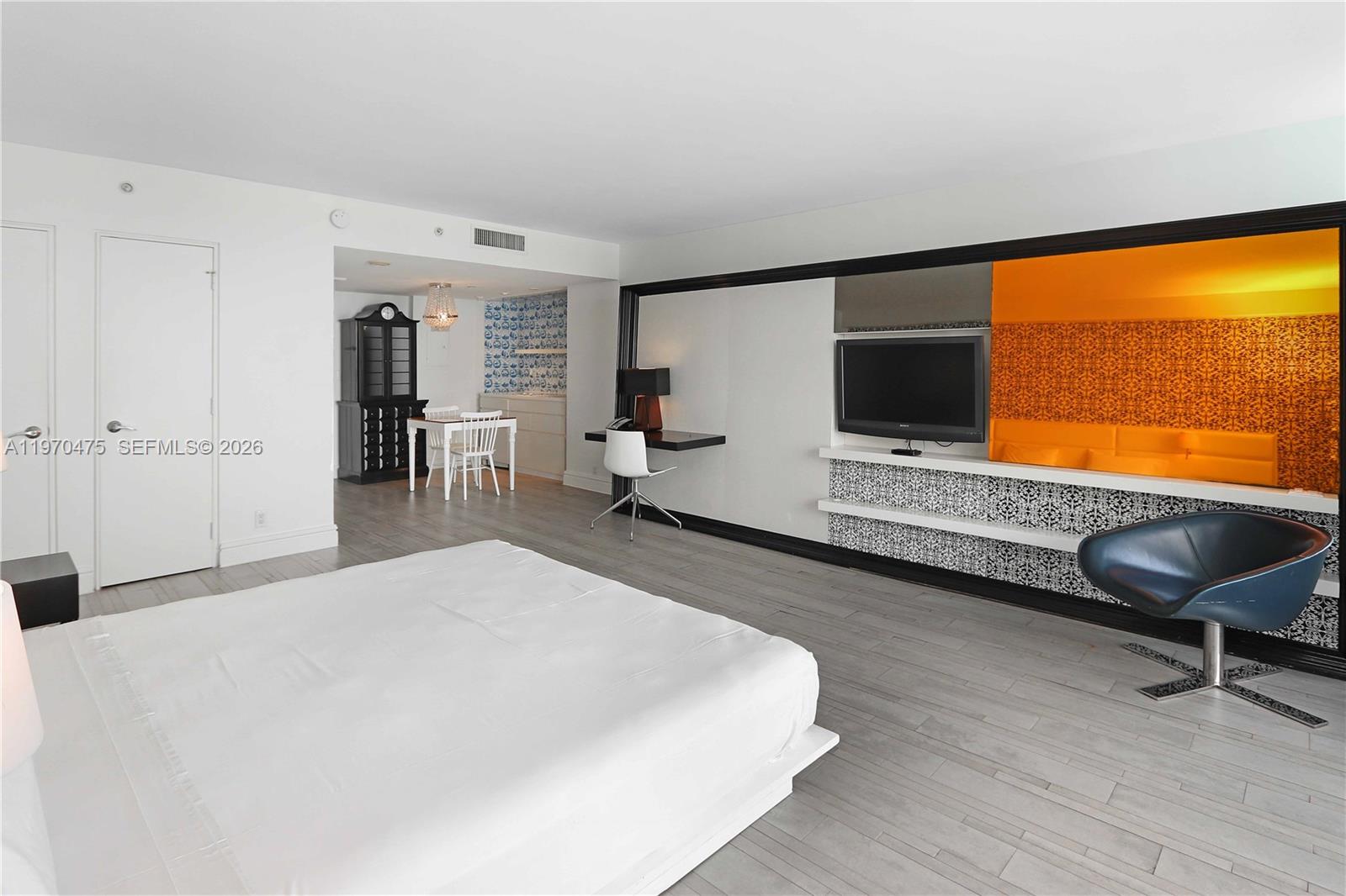 1100 West Ave #322 Miami Beach, FL 33139