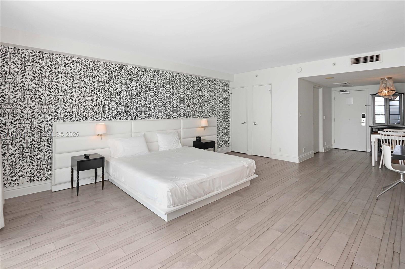 1100 West Ave #322 Miami Beach, FL 33139