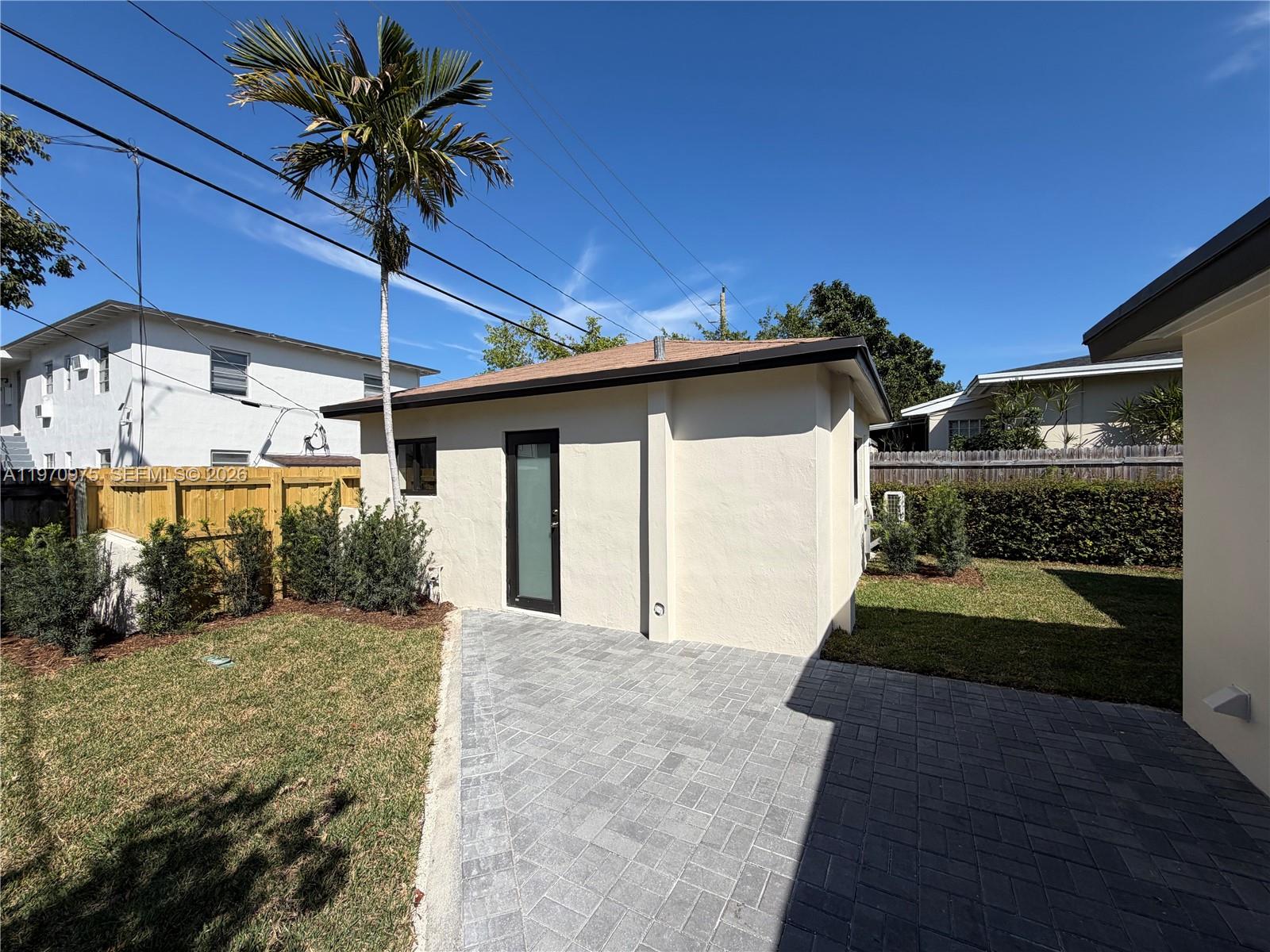 2385 SW 22nd Ter Miami, FL 33145