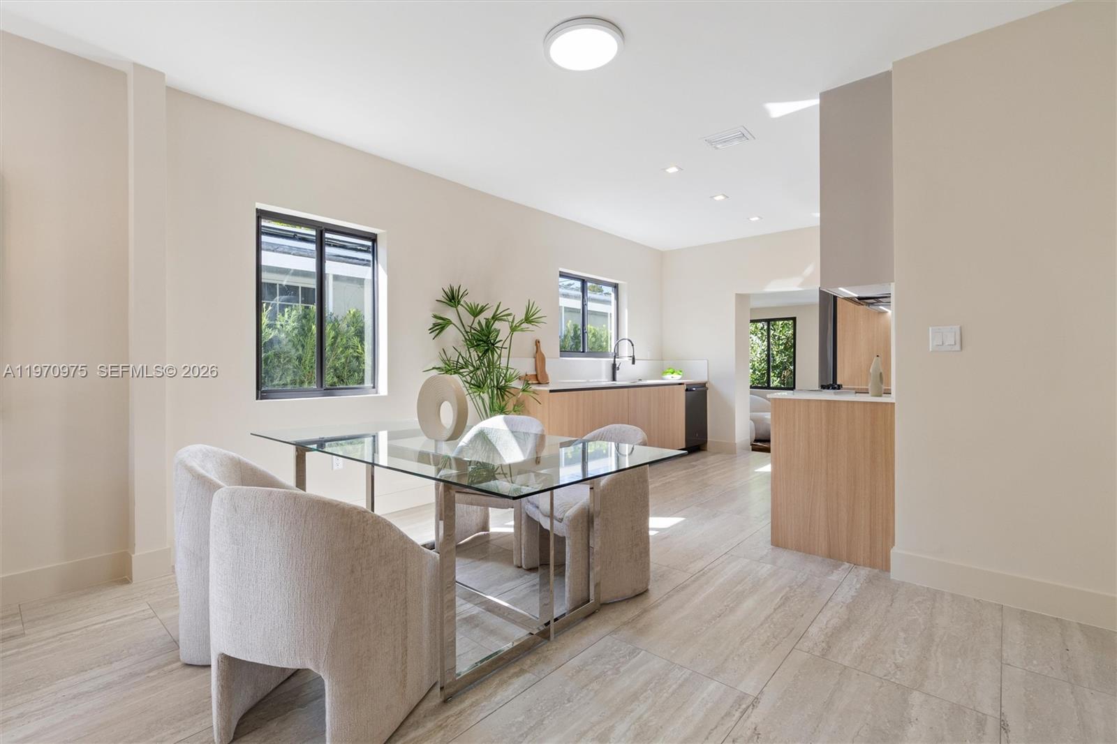 2385 SW 22nd Ter Miami, FL 33145