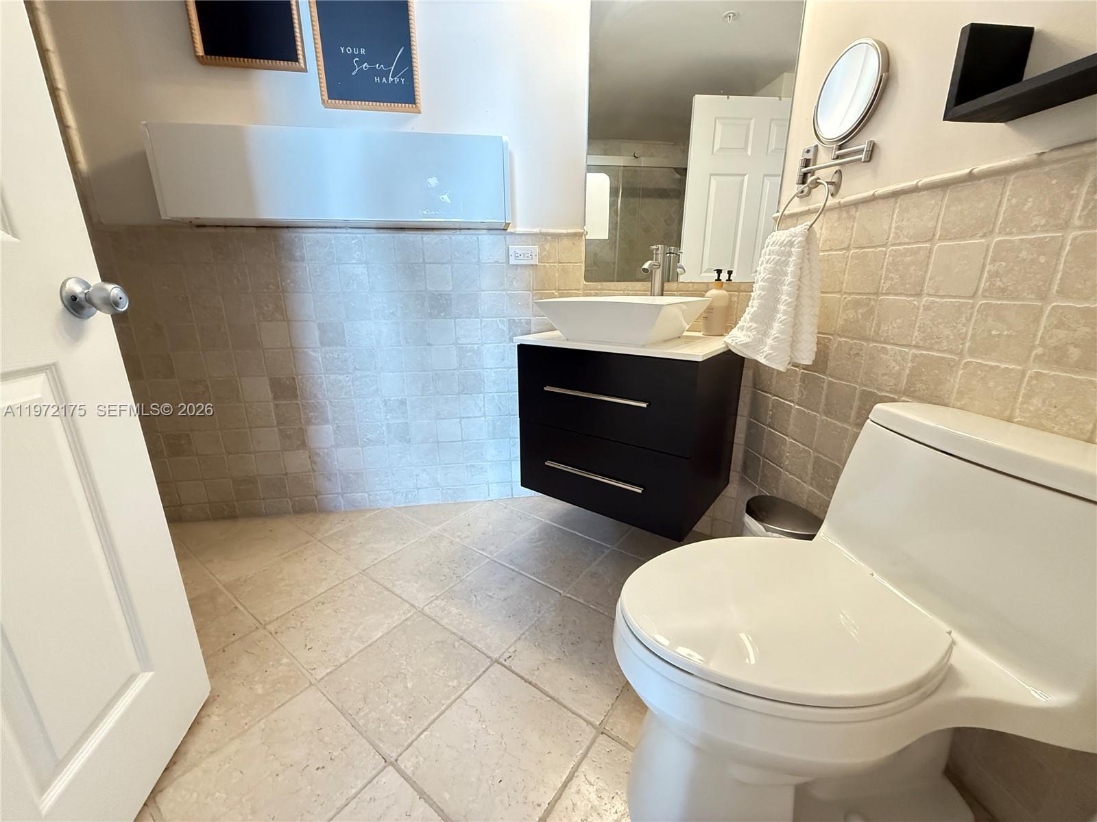 image Porto Bellagio Condo13