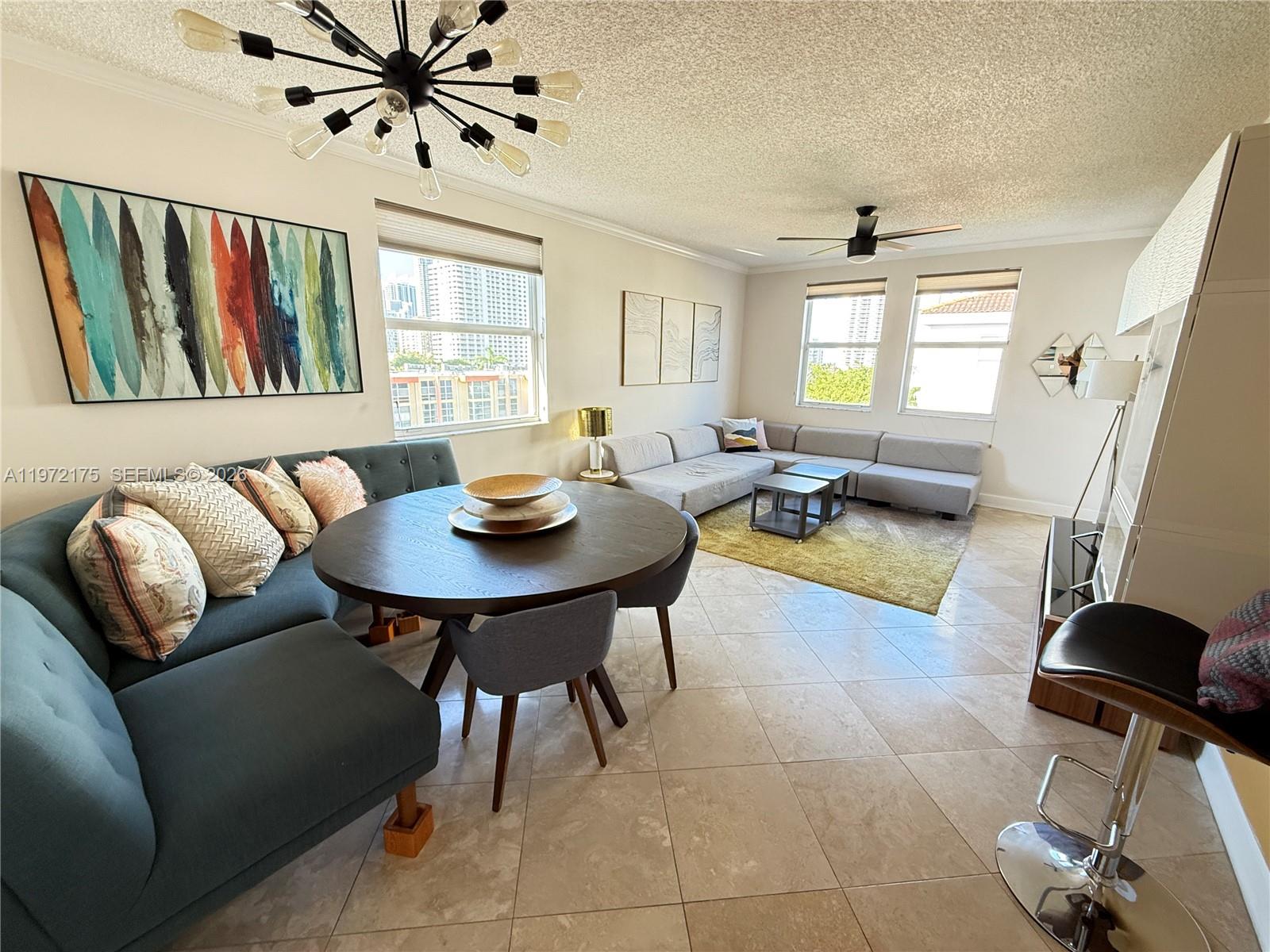 image Porto Bellagio Condo1