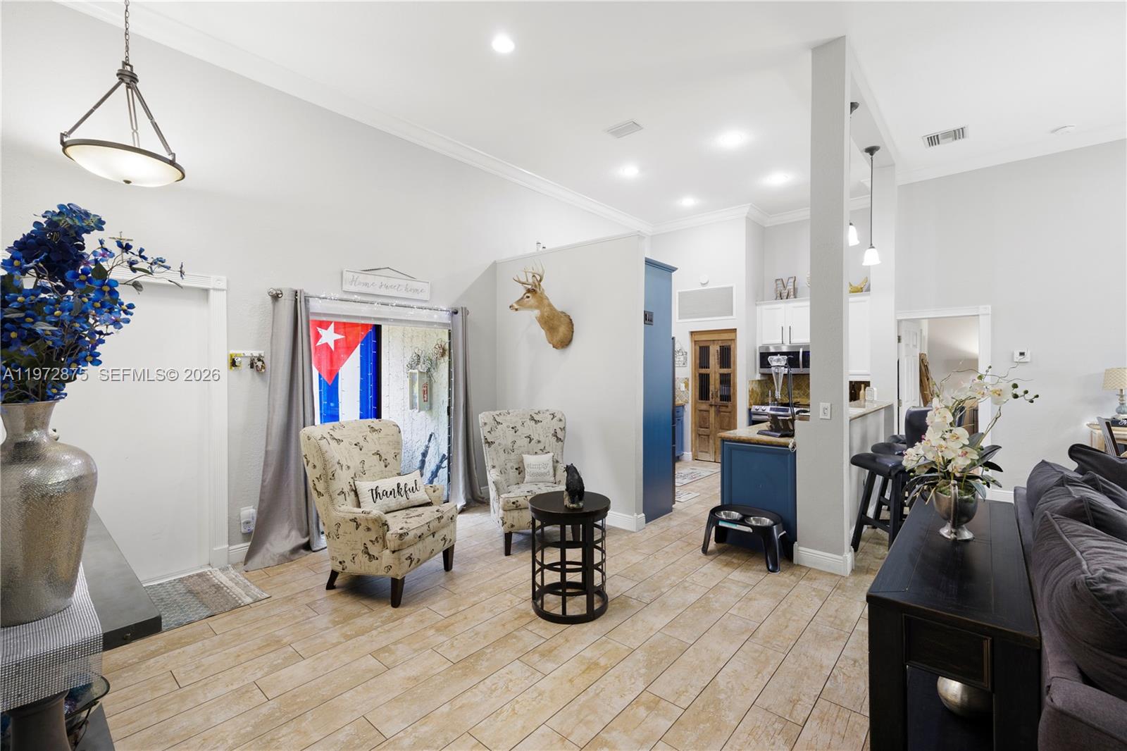 2731 S Parkview Dr Hallandale Beach, FL 33009