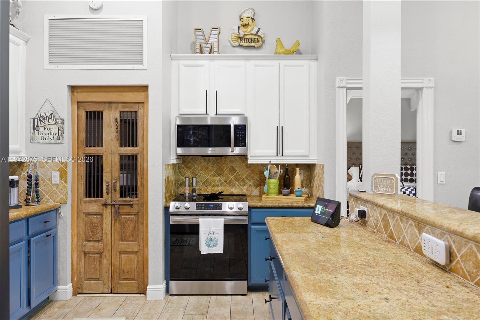 2731 S Parkview Dr Hallandale Beach, FL 33009