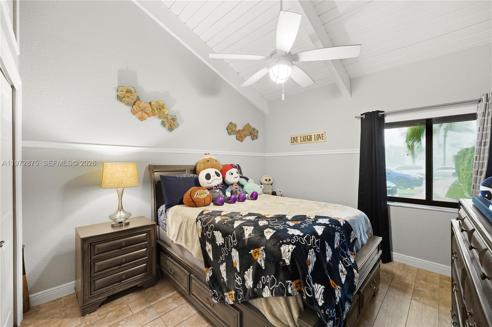 2731 S Parkview Dr Hallandale Beach, FL 33009