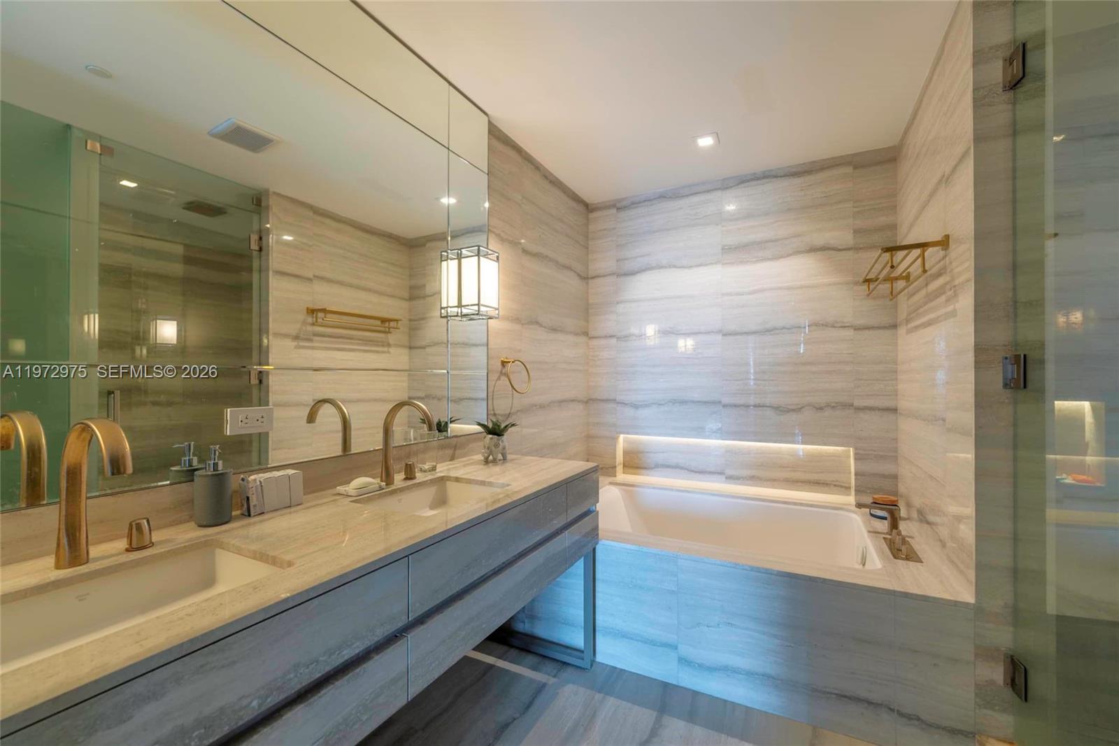 18975 Collins Ave #3004 Sunny Isles Beach, FL 33160