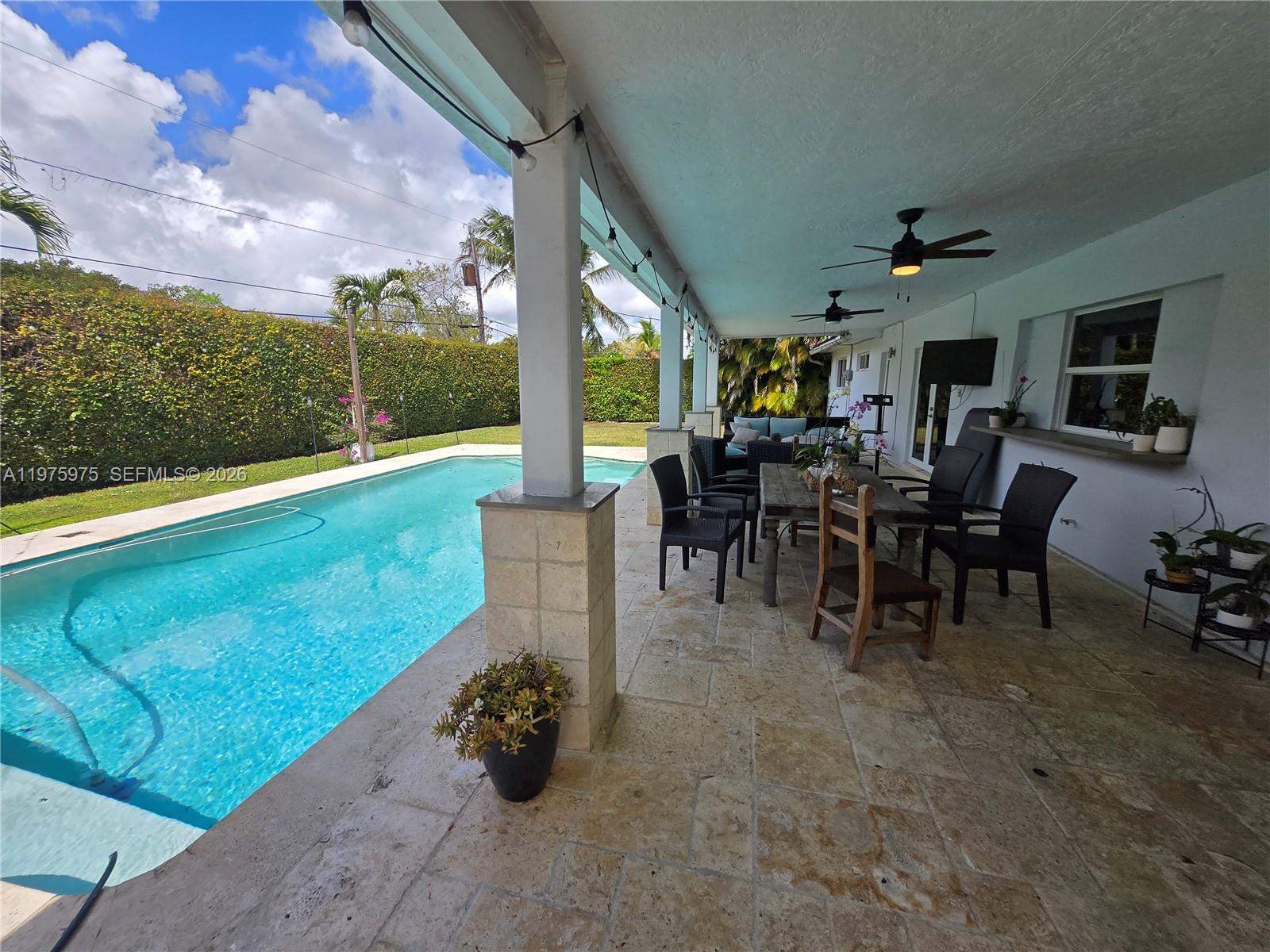 8620 SW 85th Ave Miami, FL 33143