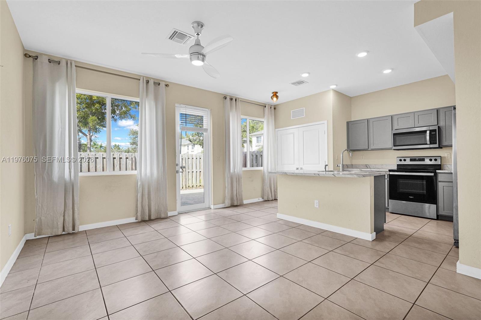 20894 NW 13th Ct Miami Gardens, FL 33169