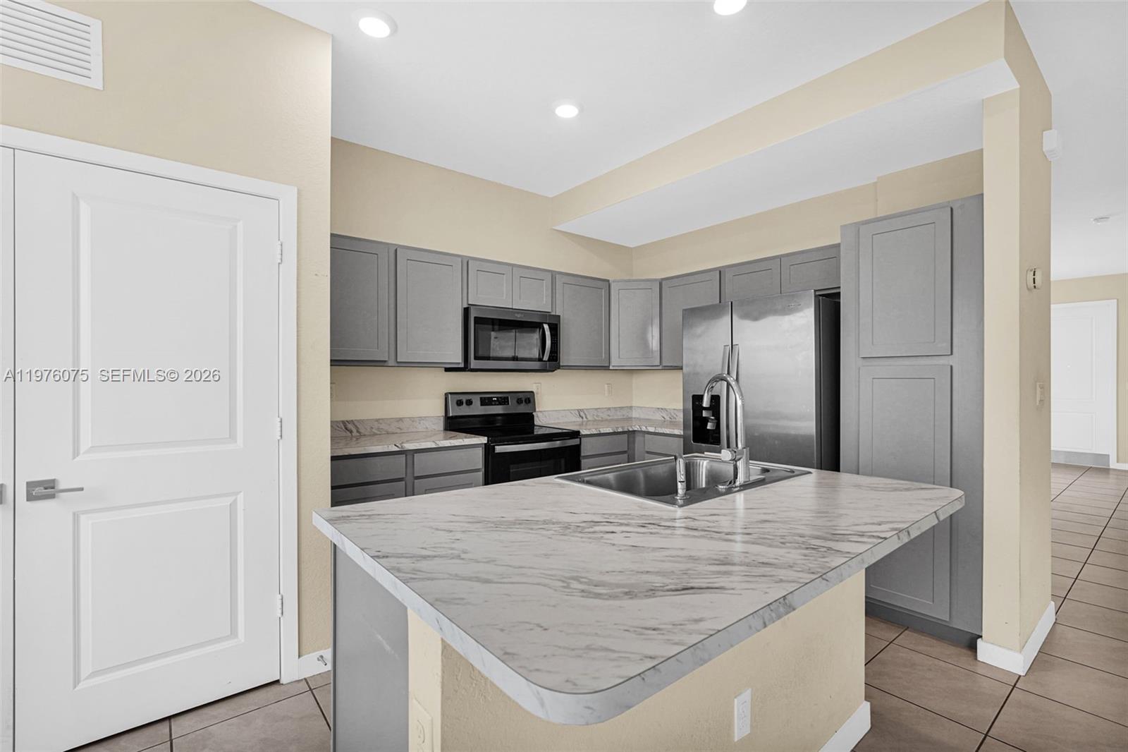 20894 NW 13th Ct Miami Gardens, FL 33169