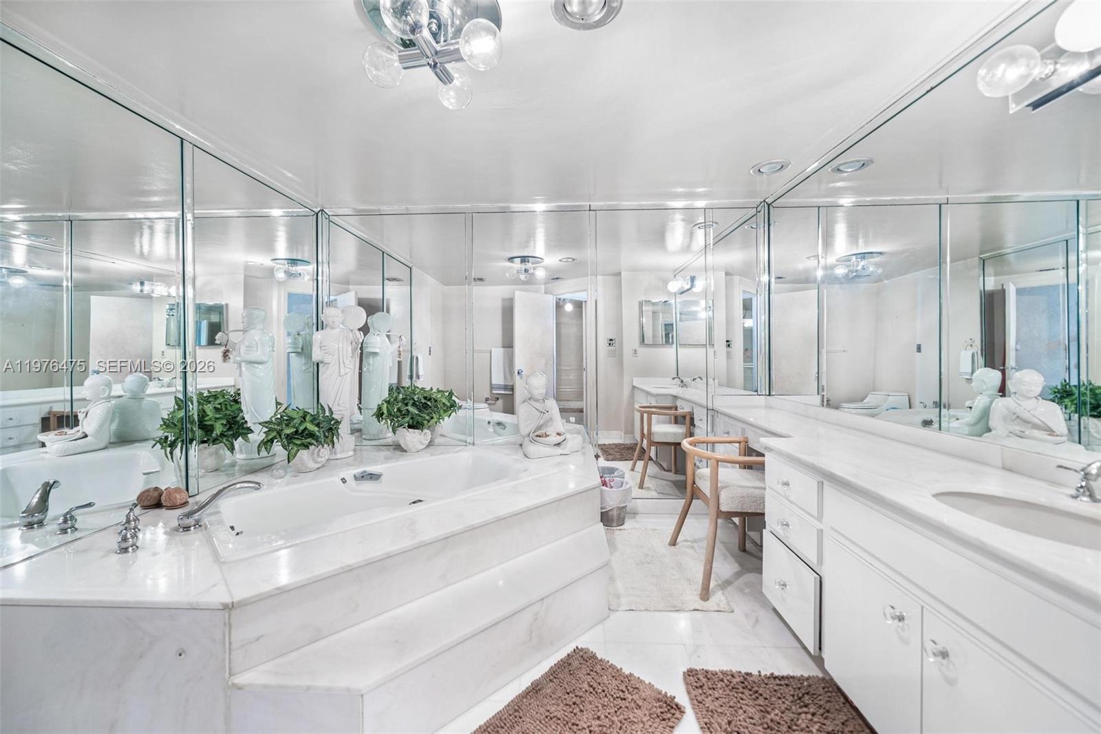 10155 Collins Ave #1704 Bal Harbour, FL 33154