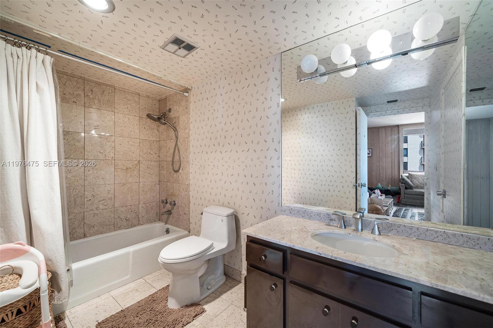 10155 Collins Ave #1704 Bal Harbour, FL 33154