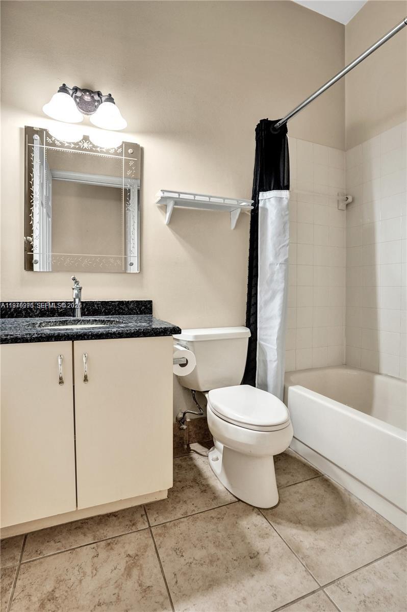 212 Citrus Trl Boynton Beach, FL 33436