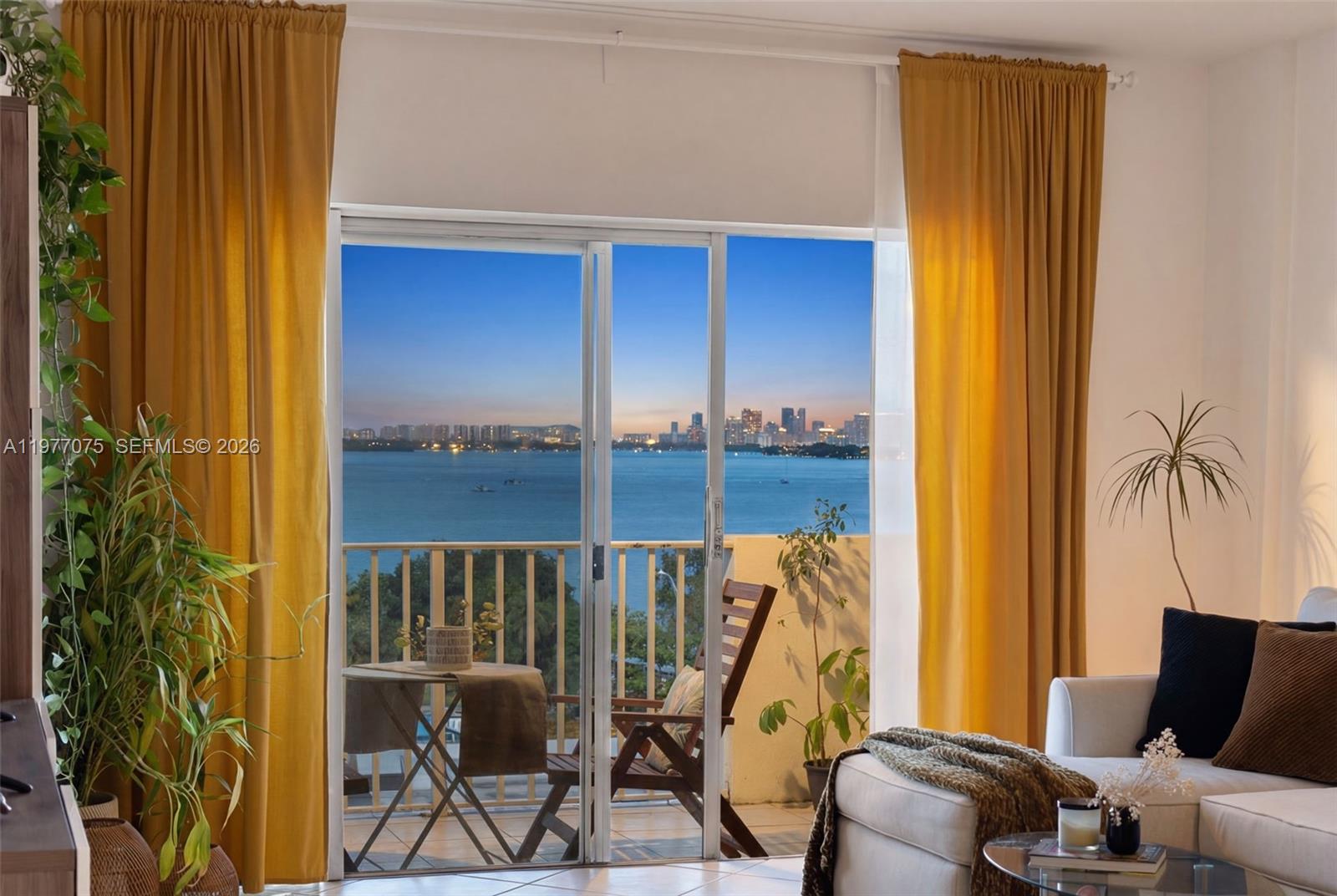 1455 N Treasure Dr #PH-G