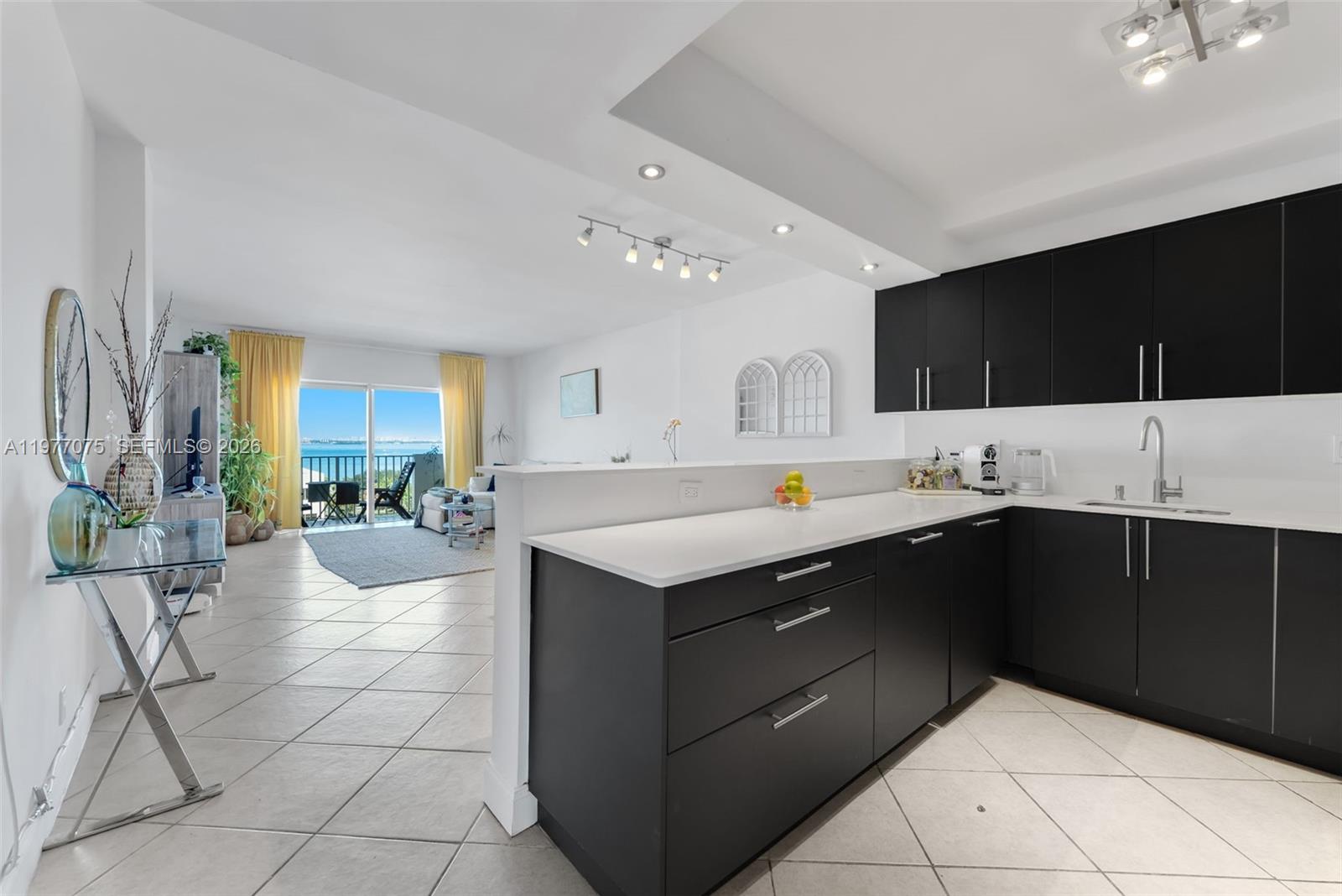 1455 N Treasure Dr #PH-G North Bay Village, FL 33141