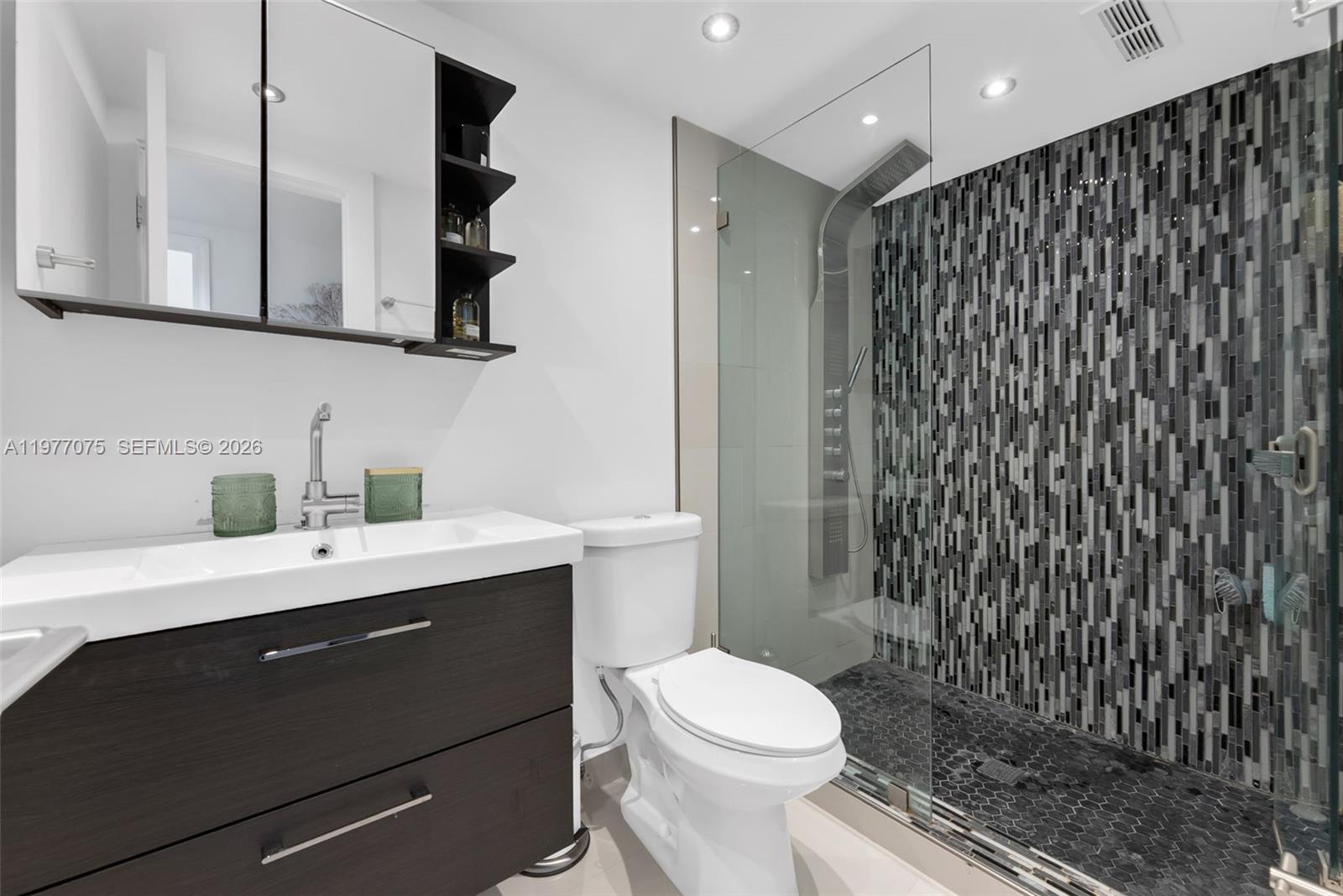 1455 N Treasure Dr #PH-G North Bay Village, FL 33141