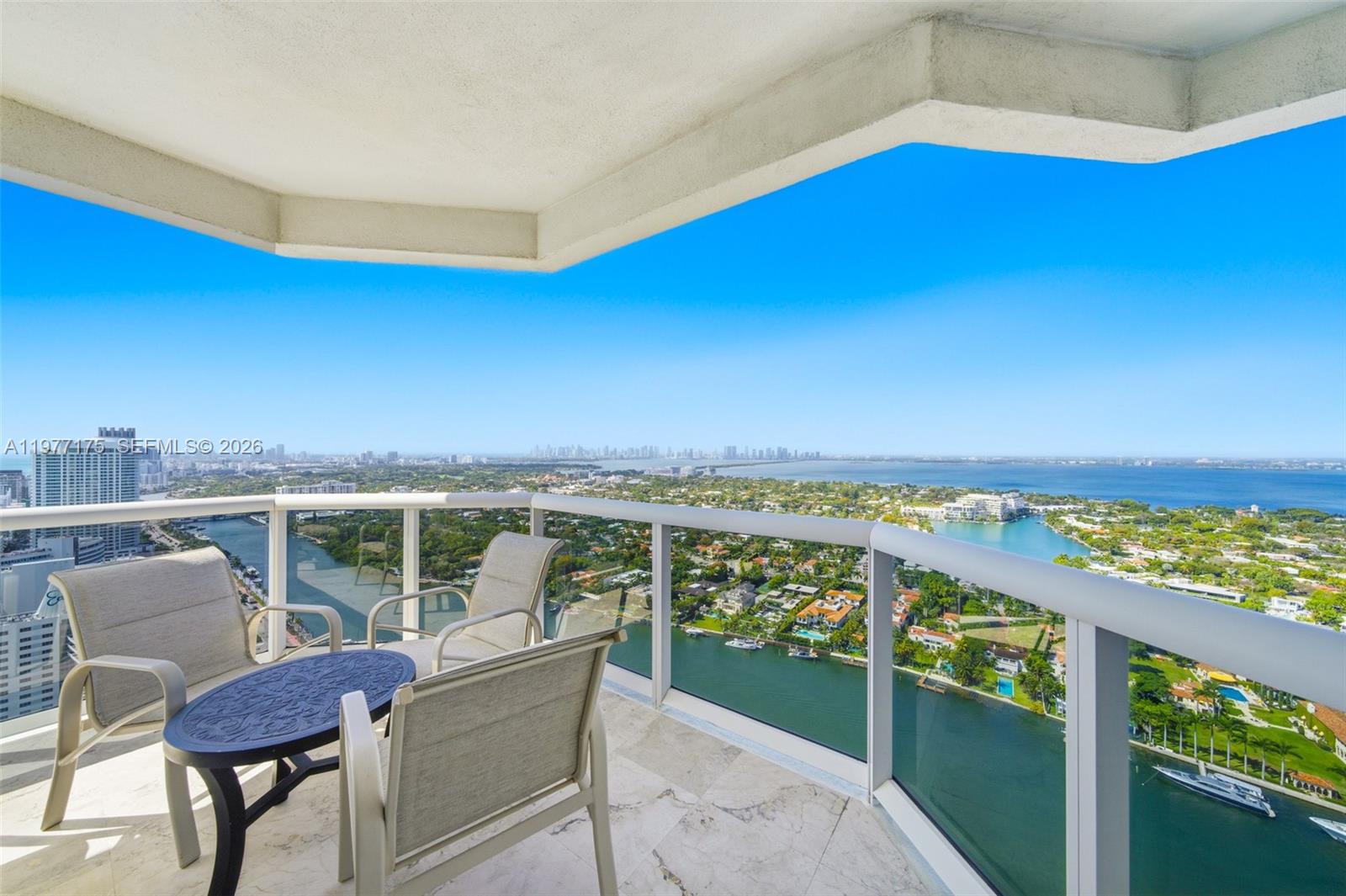 image Green Diamond12