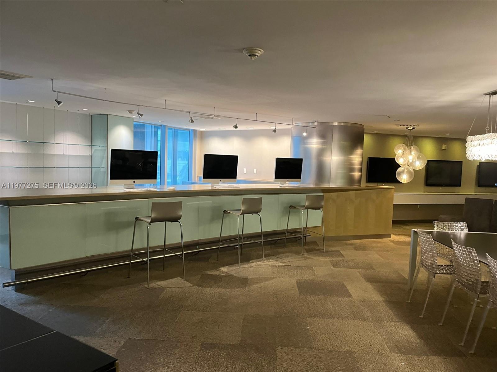 92 SW 3rd St #1801 Miami, FL 33130