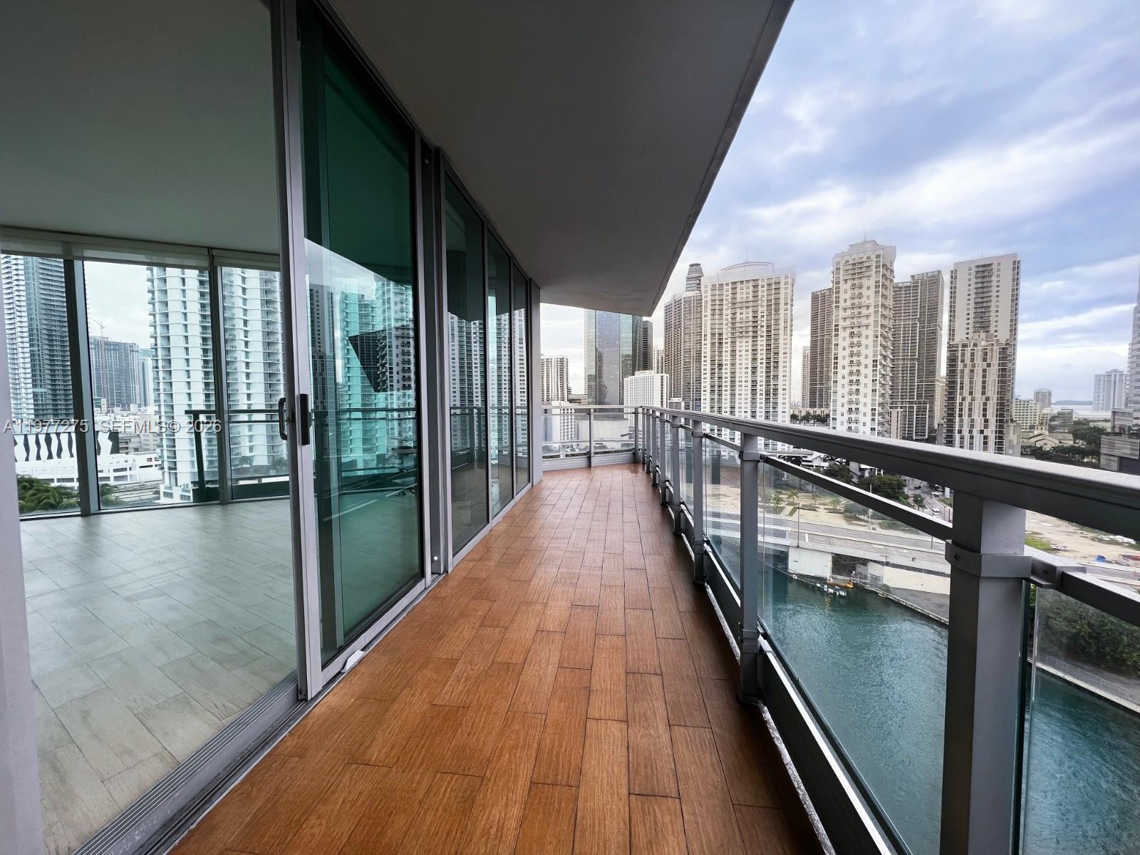 92 SW 3rd St #1801 Miami, FL 33130