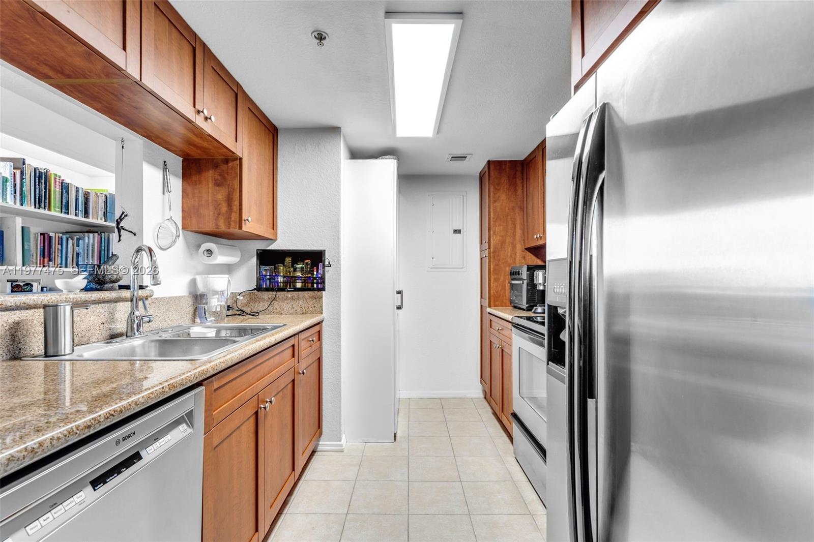 36 NW 6th Ave #TS-8 Miami, FL 33128