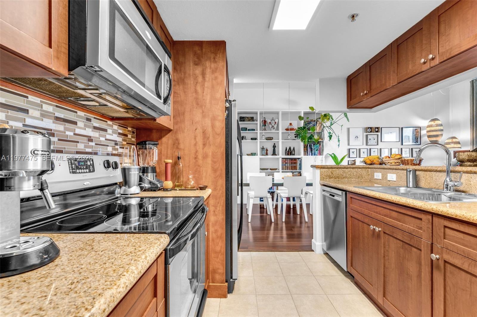 36 NW 6th Ave #TS-8 Miami, FL 33128