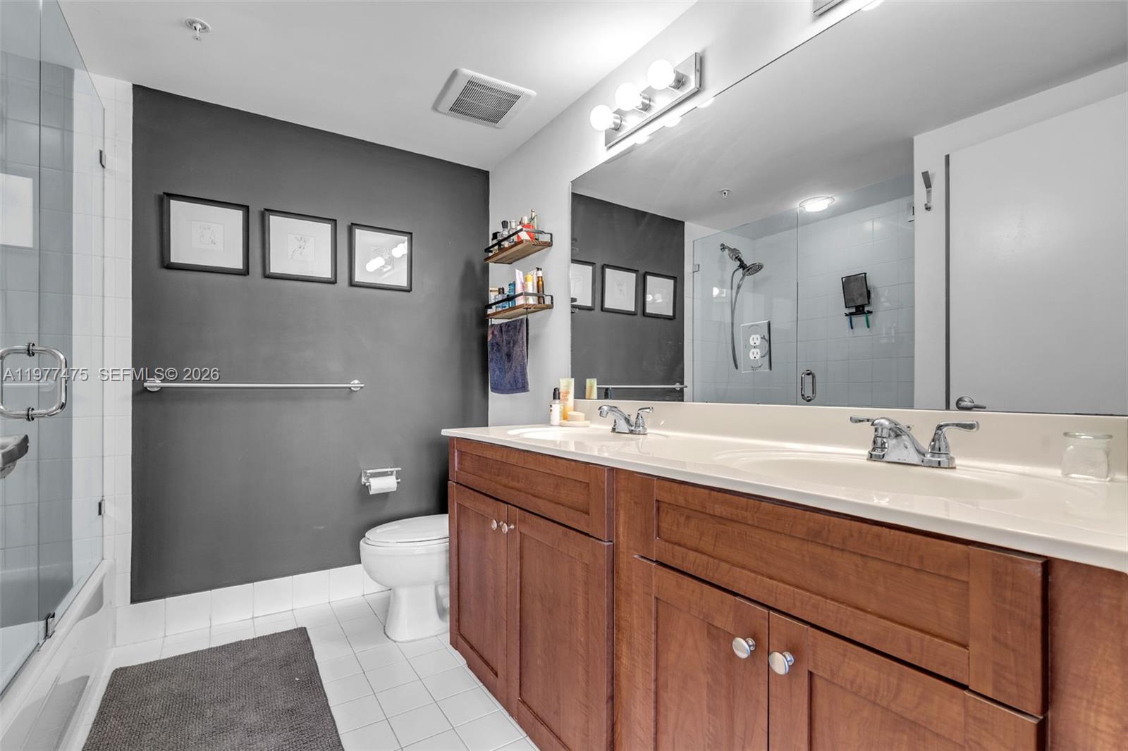 36 NW 6th Ave #TS-8 Miami, FL 33128