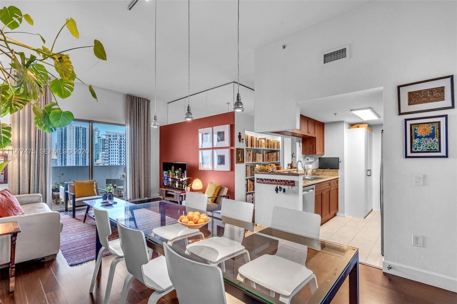 36 NW 6th Ave #TS-8 Miami, FL 33128